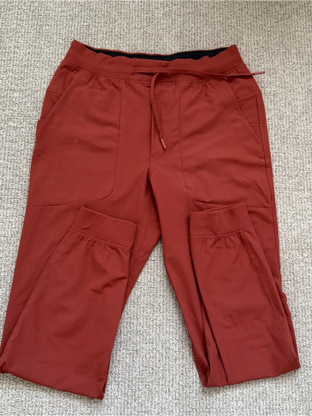 Lululemon men’s joggers